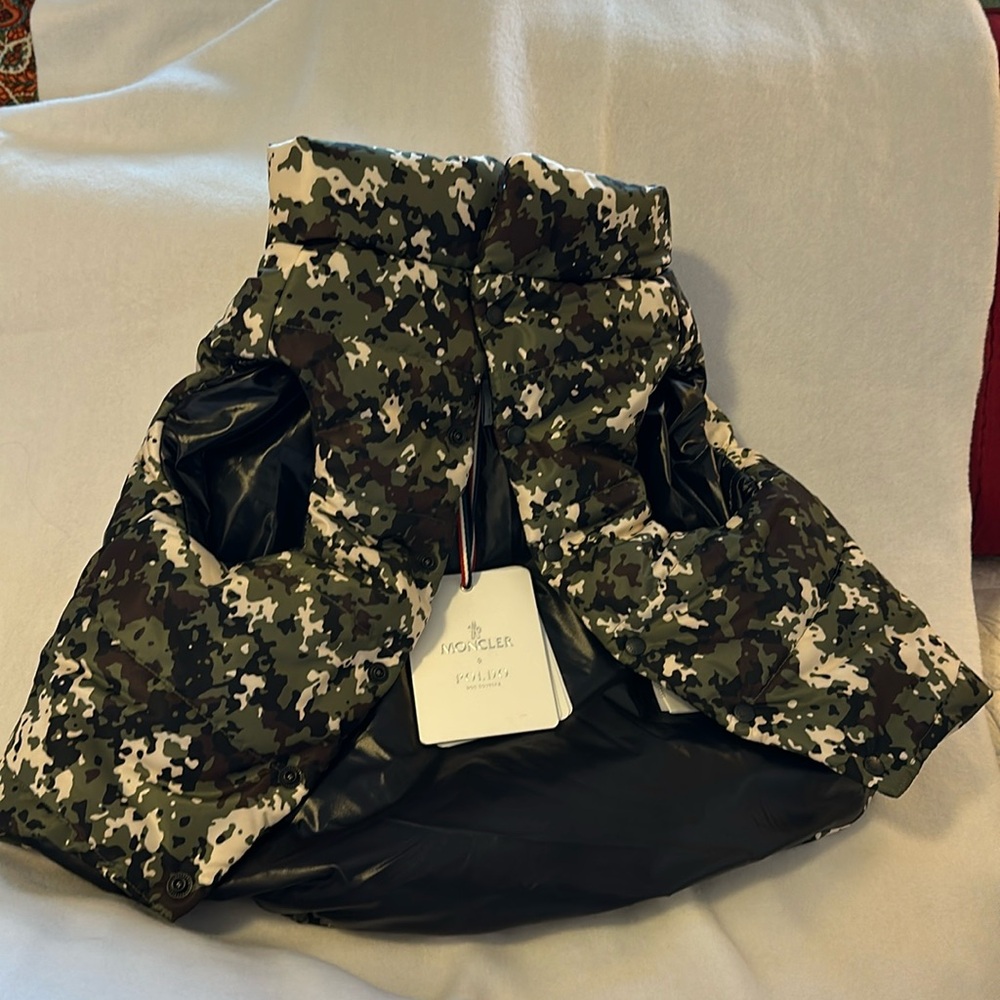 NWT Moncler Genius X Poldo Dog Couture Puffer Vest